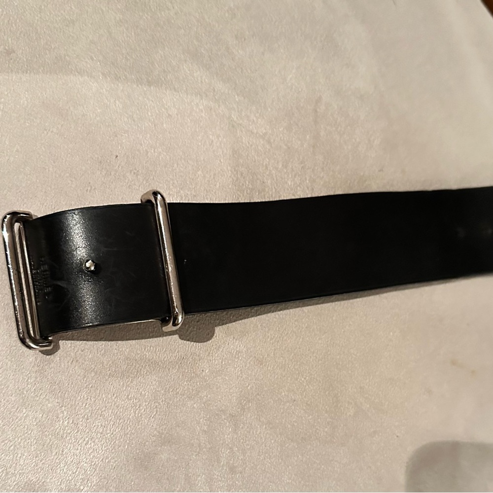 HERMÈS
Wide Leather Wrap Bracelet